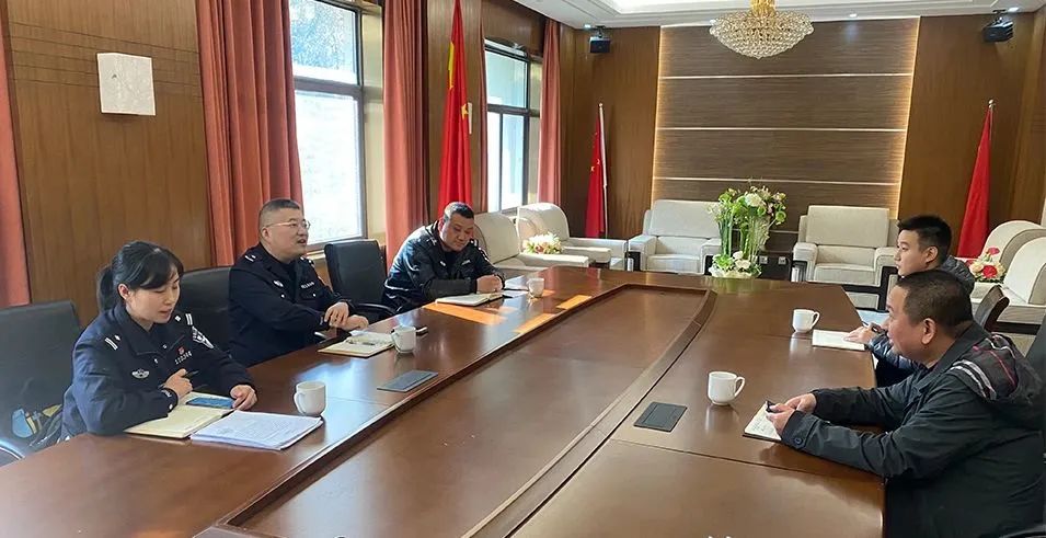 06e98bffc946894e6c96dafa5524f8fa.jpg 06e98bffc946894e6c96dafa5524f8fa.jpg